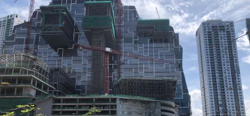 Baufortschritt: Der Gebäudekomplex nimmt immer mehr Form an.