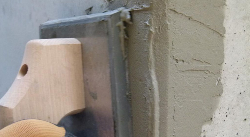 Auftrag des Grobspachtels