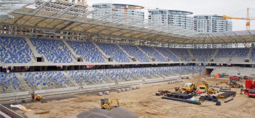 Das neue Nationalstadion der Slowakei besteht vollständig aus Betonfertigteilen, die mit Hochleistungsfließmitteln und Trennmitteln der MC hergestellt worden sind.