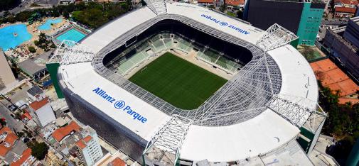 Ein wichtiger Teil der Bauplanung waren die Böden der Stadionumläufe, Flure und Toiletten der neuen Arena, die mit einem System der MC-Bauchemie umgesetzt wurden. 