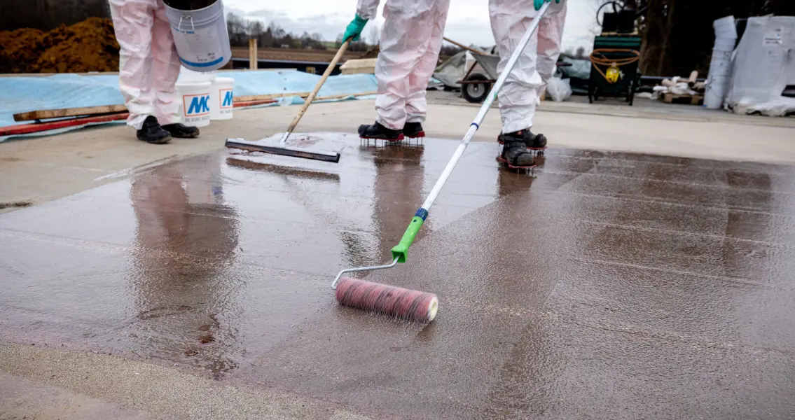 Applikation der Grundierung