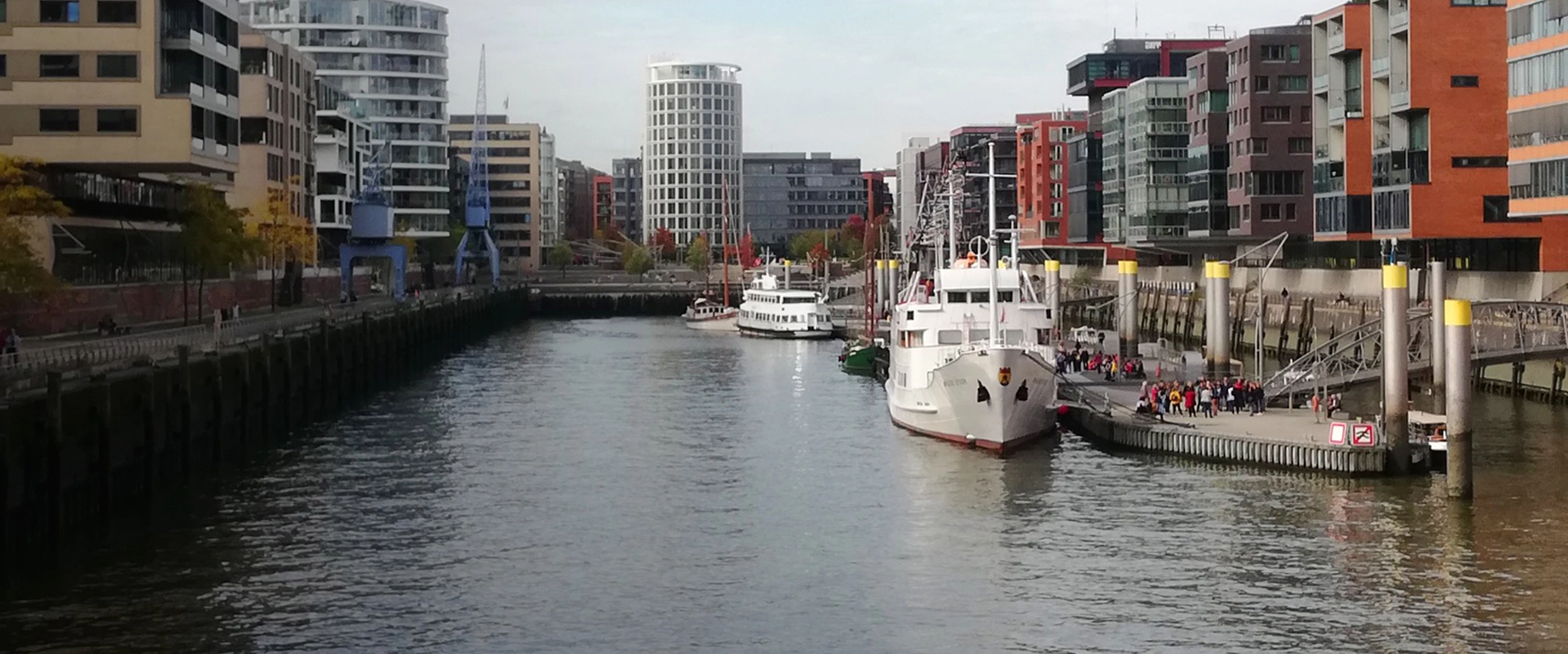 Hochwertige Betonoberflächen für die HafenCity