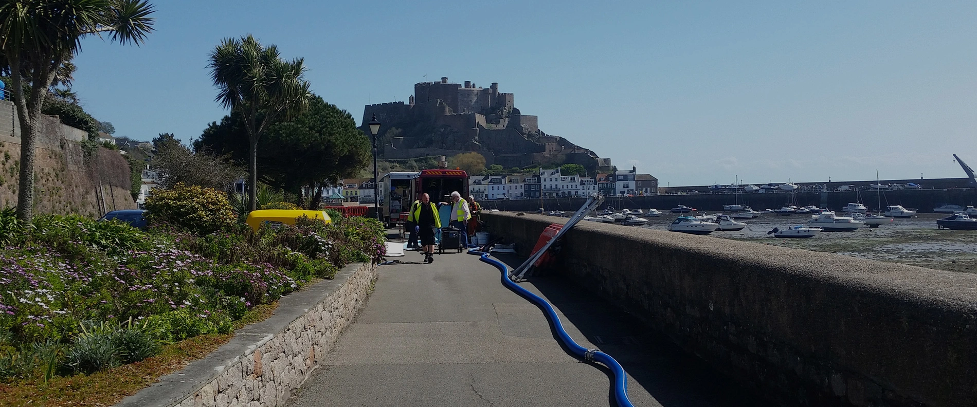 Grabenlose Kanalsanierung auf Jersey mit Konudur System