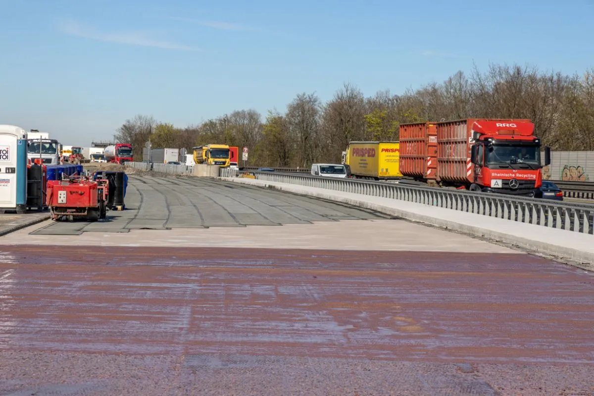 Die einzelnen Sanierungsschritte sind farblich gut zu erkennen.