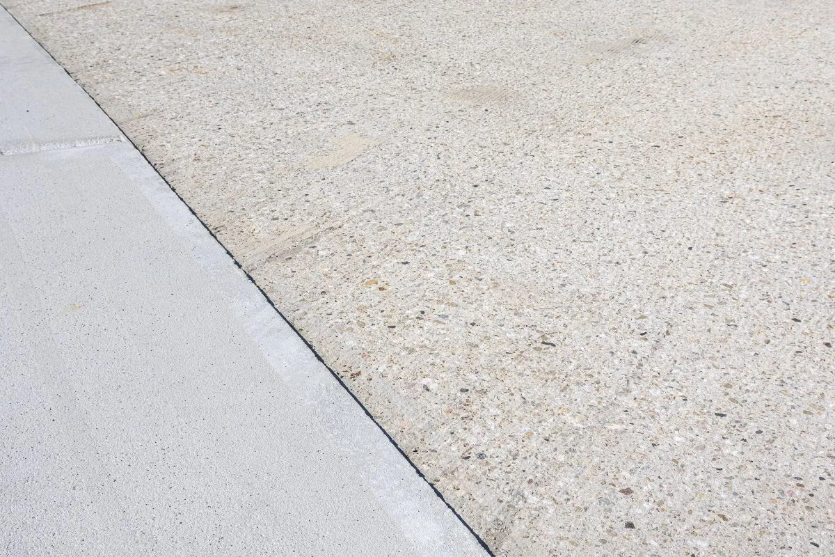 Kleinere Flächen wurden mit Nafufill KM 180 und Nafufill KMH bearbeitet.