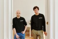 Ein Foto der alcemy Gründer Robert Meyer und Leopold Spenner