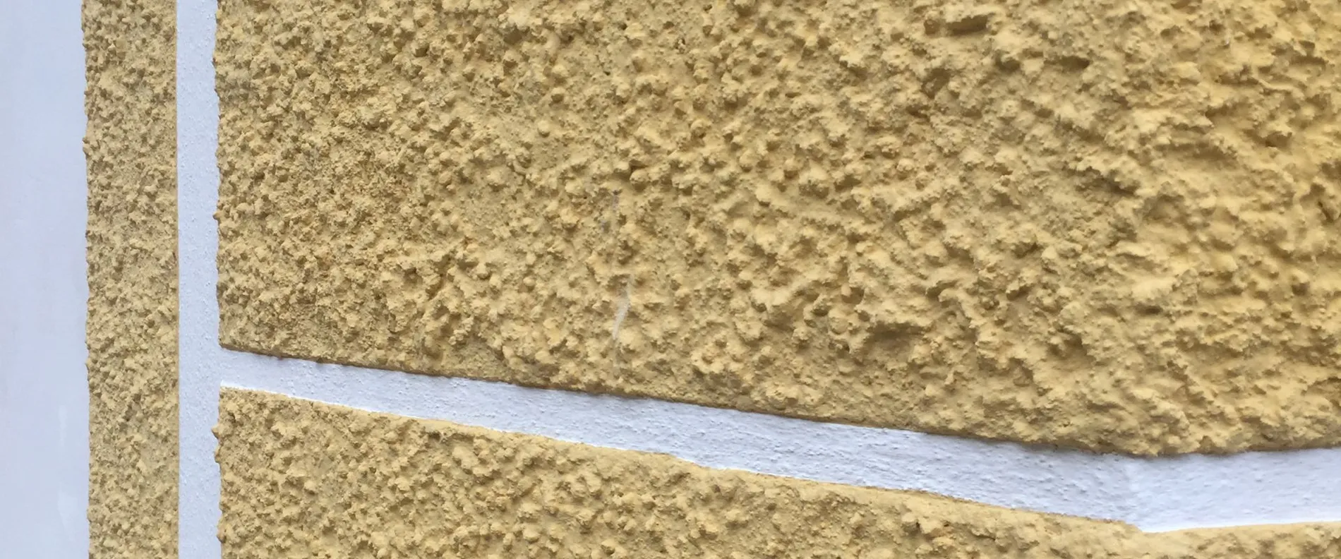 MC-Pigment M für die farbliche Gestaltung von Fassaden und Putzflächen.