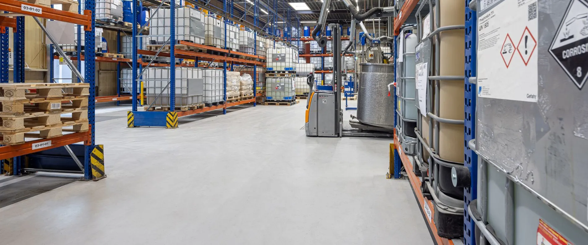 Blick in eine Lagerhalle