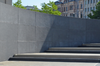 Mit dem Beschichtungssystem MC-DUR TopSpeed gelang es, die Treppenanlage auf dem Theaterplatz denkmalgerecht zu erhalten.