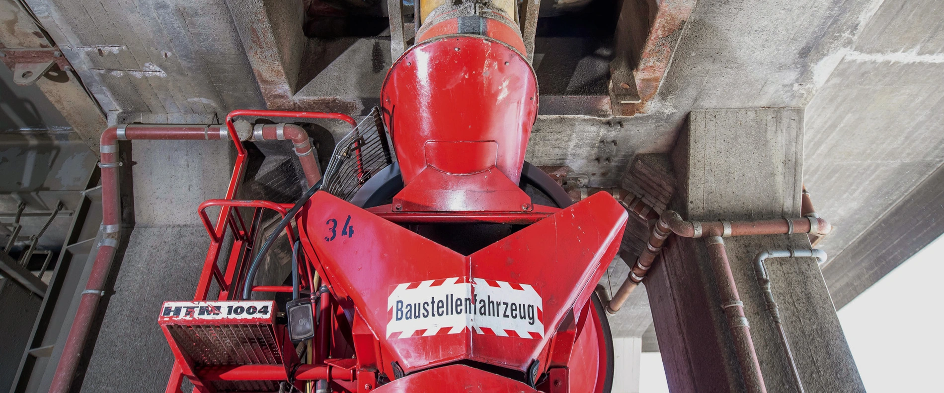 Intaktin Bio ist der neue umweltschonende, pflanzenölbasierte Mischerschutz der MC-Bauchemie.