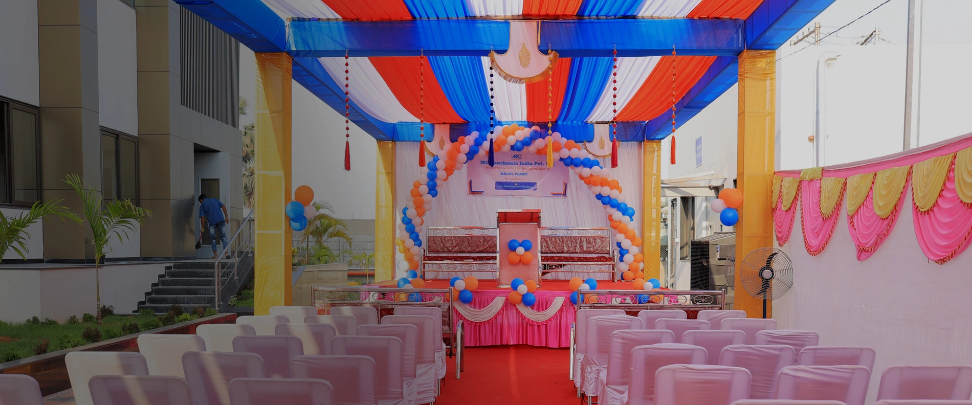 Blick auf das neue Produktionsgebäude der MC-India in Halol.